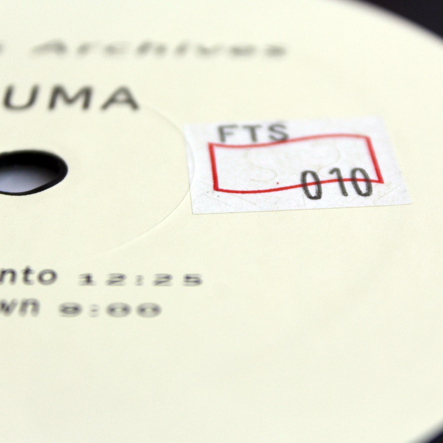 June Chikuma - Les Archives